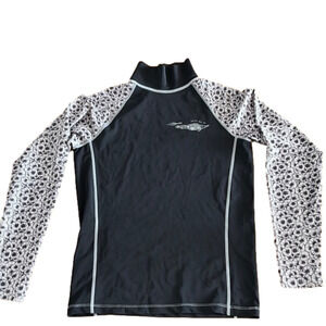 MOOLOOLABA swim shirt, large